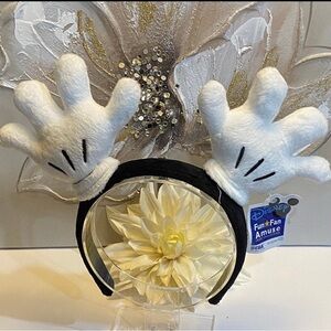 Disney Parks Ears Headband Mickey Mouse Gloves Hand